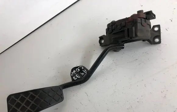Audi A4 S4 B7 8E 8H Accelerator throttle pedal 8E2721523E