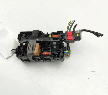 Citroen Berlingo Fuse module 9812661980