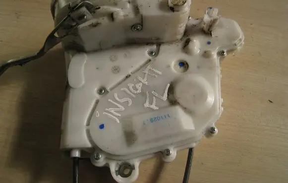 Honda Insight Front door lock 72150TM8G11