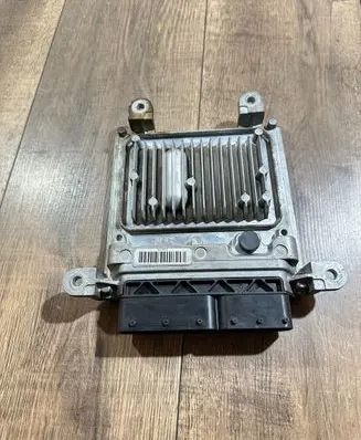 Mercedes-Benz C W204 Engine control unit/module A6519005301 28292738 A6519013301