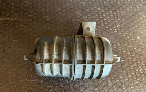 BMW X5 E53 Vacuum air tank 11652247620