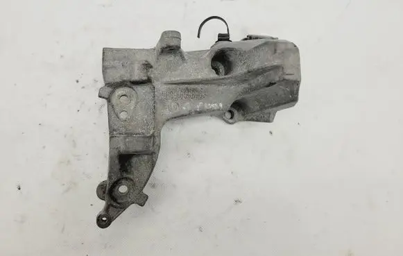 Peugeot Partner Generator/alternator bracket 9685991680