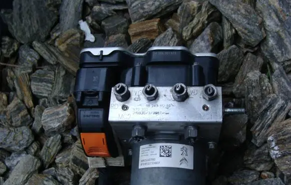 Peugeot 3008 II ABS Pump 0265291473