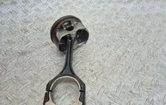 Mercedes-Benz GLE (W166 - C292) Piston with connecting rod 9325N