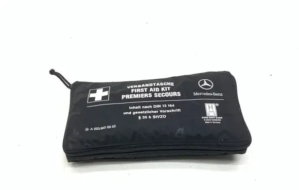 Mercedes-Benz C W203 First aid kit A2038600050