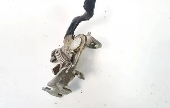 Toyota Corolla Verso AR10 Engine bonnet (hood) release handle