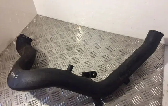 Opel Astra H Intercooler hose/pipe