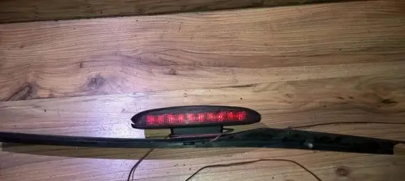 BMW 3 E36 Third/center stoplight 13864000 1-3864-000