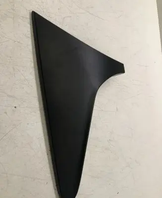 Tailgate/trunk spoiler