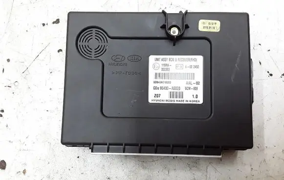 Hyundai i30 Engine control unit/module 95400a6820