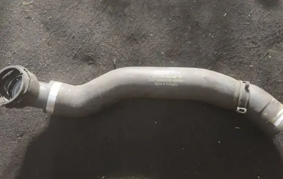 Audi Q7 4M Engine coolant pipe/hose 4M0122055BK 15064501S