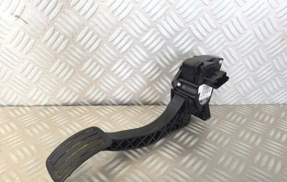 Opel Combo D Accelerator throttle pedal 9836042280