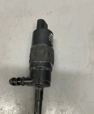 Audi A6 S6 C6 4F Headlight washer pump 3B7955681 001016