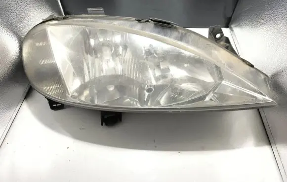 Renault Megane I Headlight/headlamp 7700427870D 67743620 PPL02A011A
