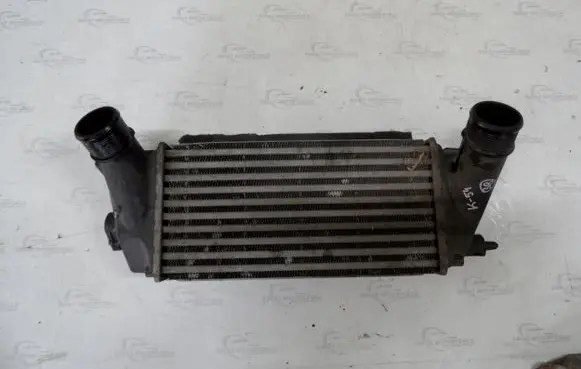 Land Rover Range Rover Sport L494 Intercooler radiator 9L440