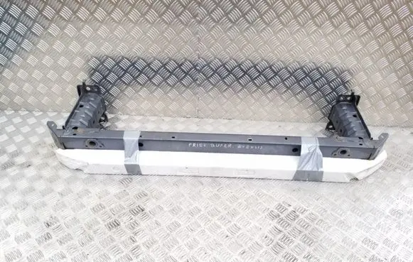 Toyota Avensis T270 Front bumper cross member