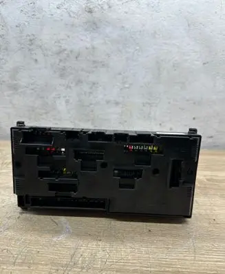 BMW 5 F10 F11 Fuse box set 317033442 9252815 05503609