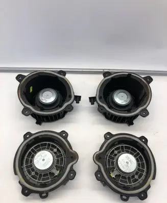 Opel Mokka B Subwoofer speaker 9822811480