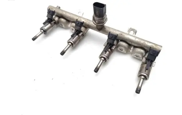 BMW 1 F20 F21 Fuel injectors set 7537319