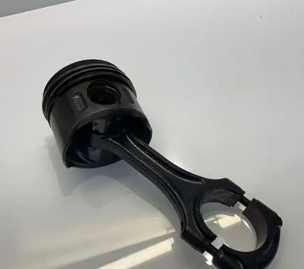 Mercedes-Benz E W211 Piston with connecting rod 