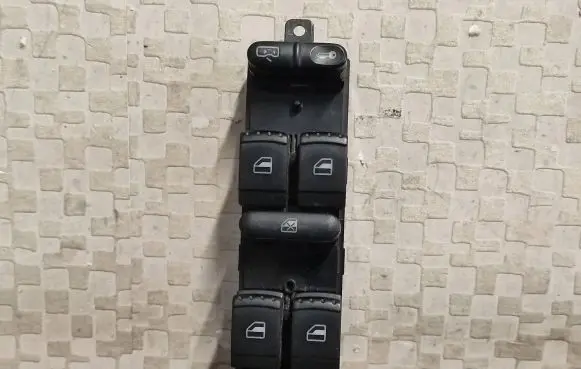 Volkswagen PASSAT B5 Electric window control switch 1J4959857D