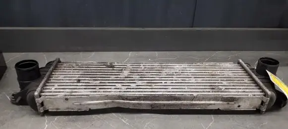 Opel Vivaro Intercooler radiator 7700312903G