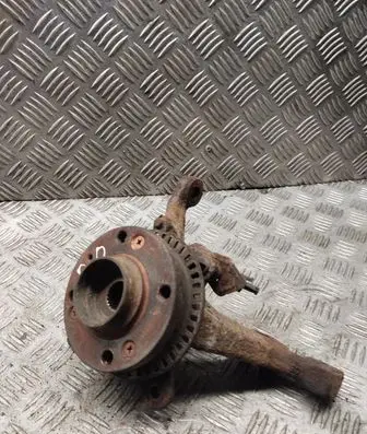 Front wheel hub