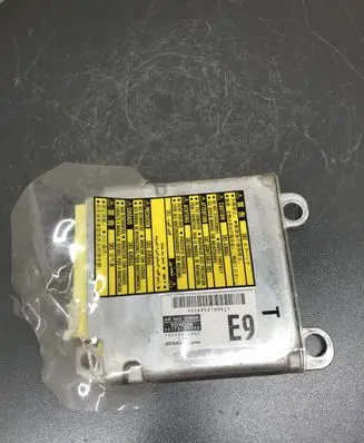 Toyota Prius (XW20) Airbag control unit/module 8917047390