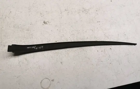 Volkswagen Golf Plus Windshield trim 5m0854328b