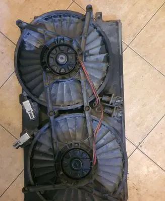 Volkswagen Multivan T4 Electric radiator cooling fan 7D0121207 7D0121205 PA66GF30