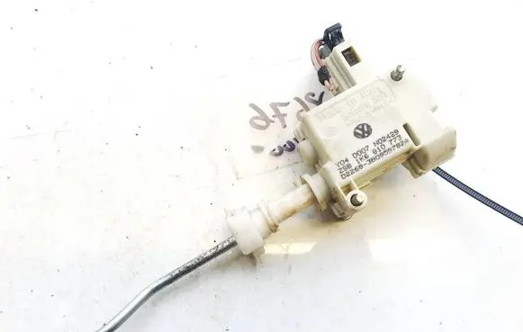 Volkswagen Golf V Central locking motor 1k6810773 3b0959782a