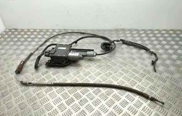 Opel Insignia A Hand brake control module 13310023