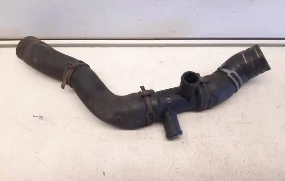 Volkswagen Tiguan Engine coolant pipe/hose 7N0121087