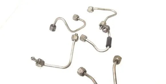 Nissan Qashqai Fuel injector supply line/pipe 