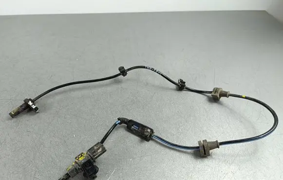Honda CR-V ABS brake wheel speed sensor
