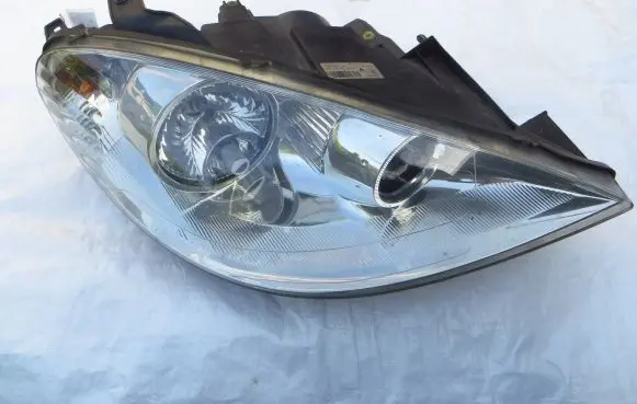 Peugeot 807 Headlight/headlamp 1401106380