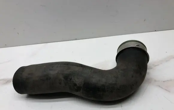 Volkswagen PASSAT B6 Intercooler hose/pipe