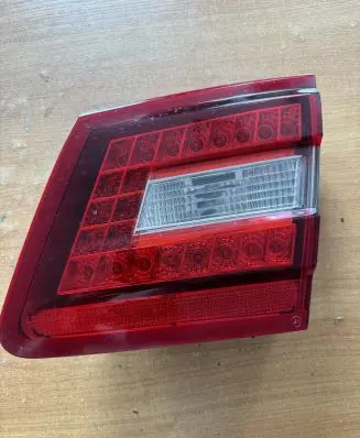 Mercedes-Benz E W212 Tailgate rear/tail lights