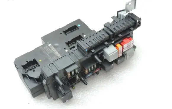 Mercedes-Benz E W212 Fuse box set A2129004001 A2129060605