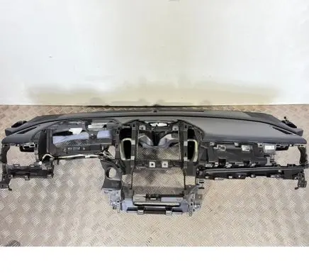 Subaru Crosstrek III Dashboard 66049VC010