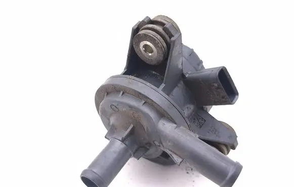 Lexus IS III XE30 Electric auxiliary coolant/water pump G904033030 22516F277371
