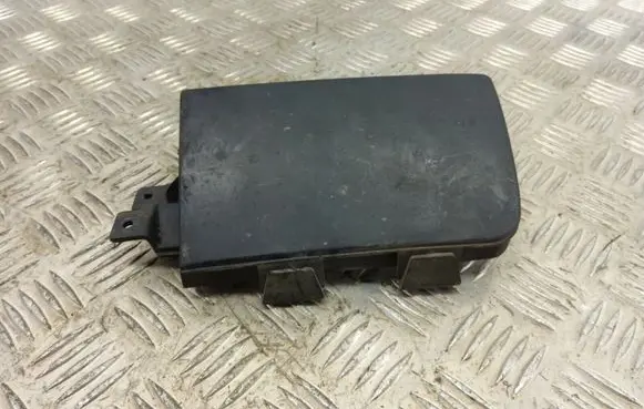 BMW 5 E34 Front fog light trim/grill 1946497