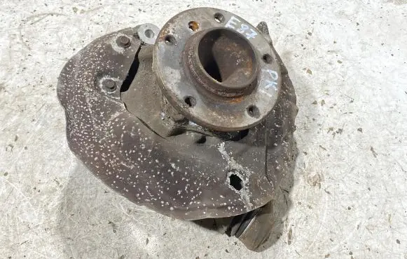 Front wheel hub spindle knuckle
