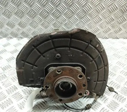 Alfa Romeo Giulietta Front wheel hub 50514556 28A32206