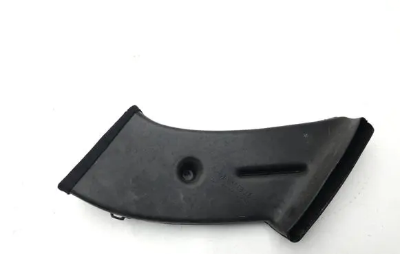 Mercedes-Benz S W126 Cabin air duct channel 1268310346 3570200