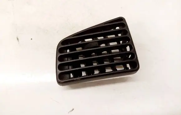 Volkswagen PASSAT B4 Dash center air vent grill 3A1819707