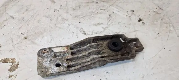Saab 9-5 Radiator mount bracket 13243026