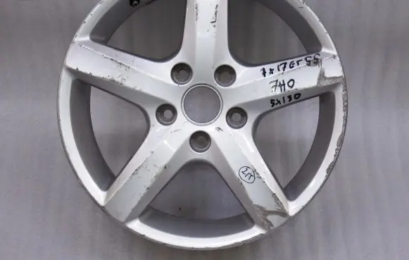 Volkswagen Multivan T5 R17 alloy rim 