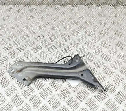 Audi Q5 SQ5 8R Fender mounting bracket 8R0821136