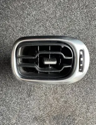 Citroen C3 Picasso Dash center air vent grill 8578009010 9683043377 9990